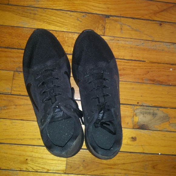 Nike sneakers - Picture 2 of 2